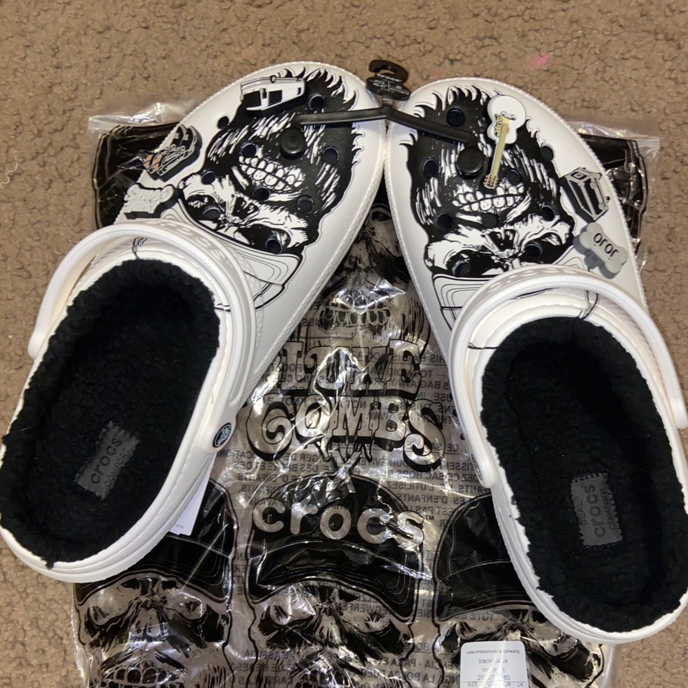 Luke comb fuzzy crocs